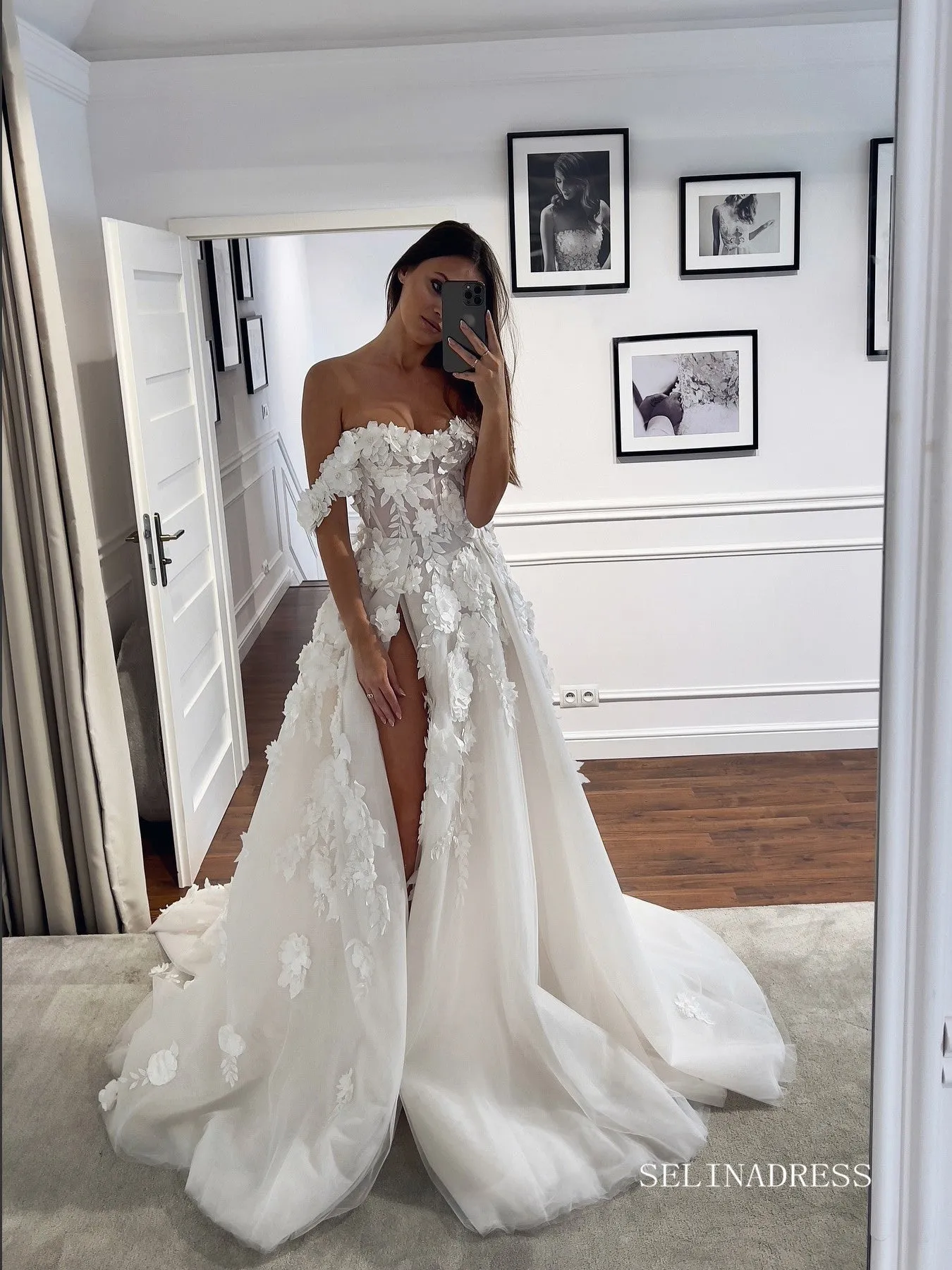 Chic A-line Off-the-shoulder 3D Floral Appliaue Wedding Dress Rustic Bridal Gowns LPK174