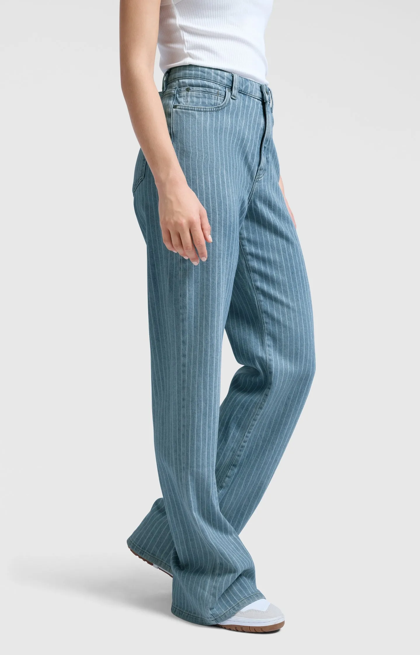 Denim trousers with striped detail (L34)