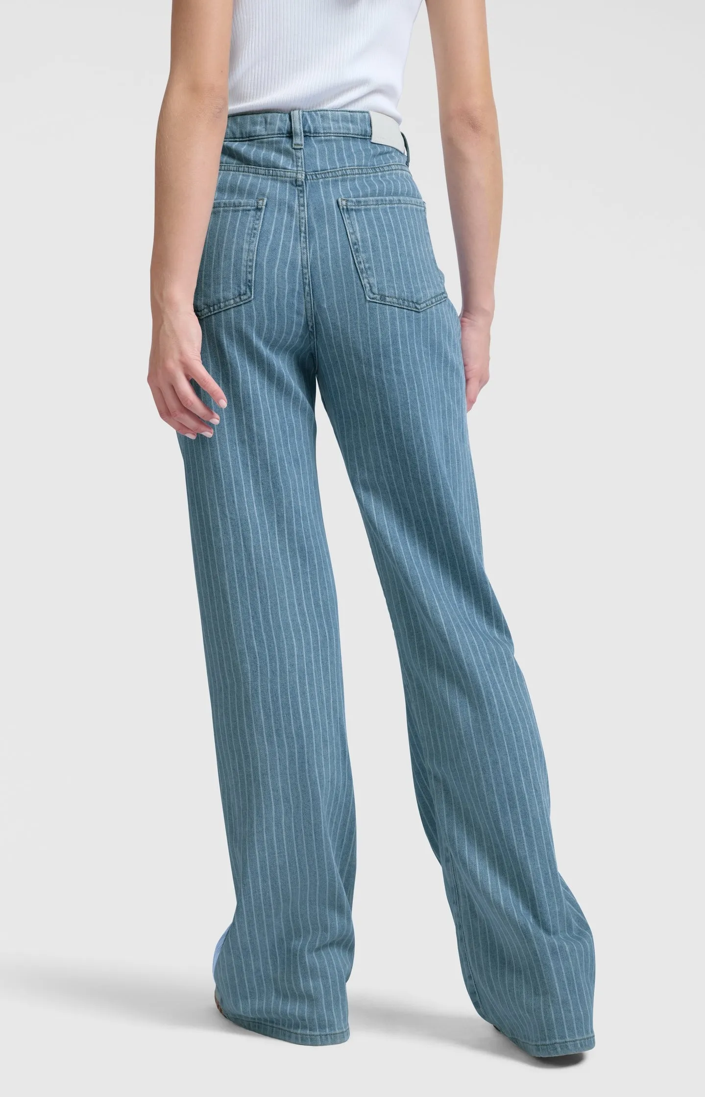 Denim trousers with striped detail (L34)