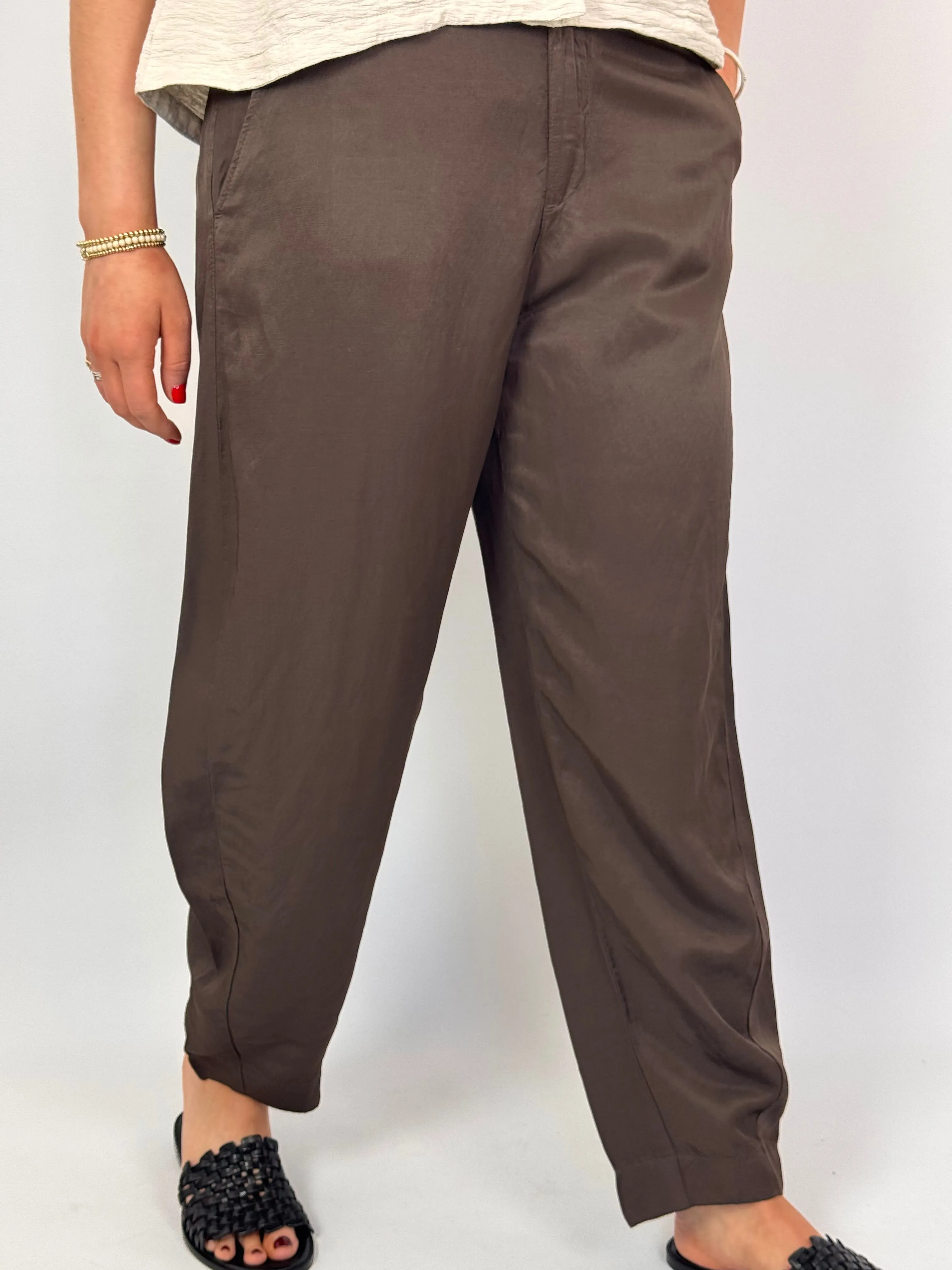 European Culture 06F0 Trousers Brown