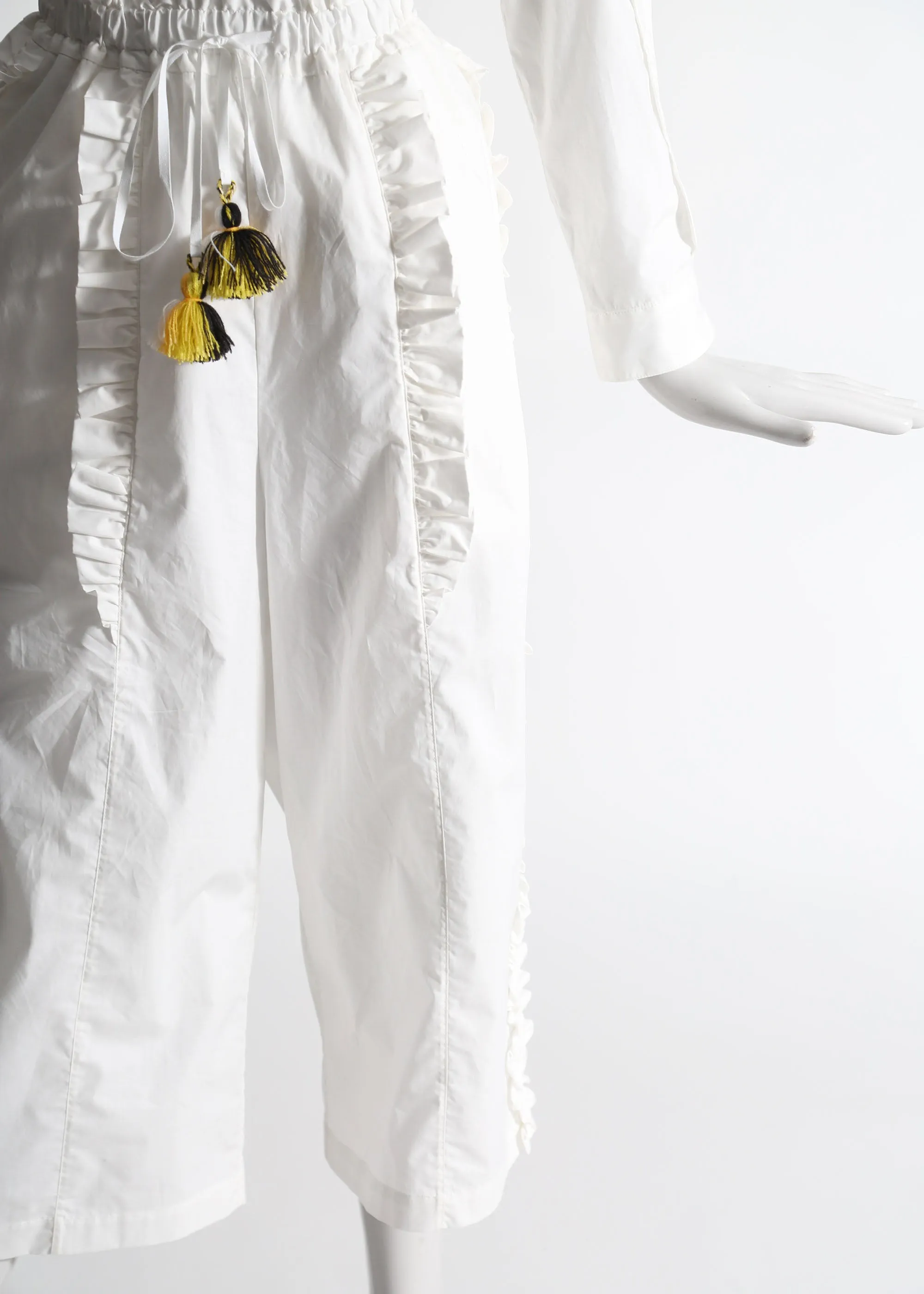 LAUREL RUFFLE TROUSERS