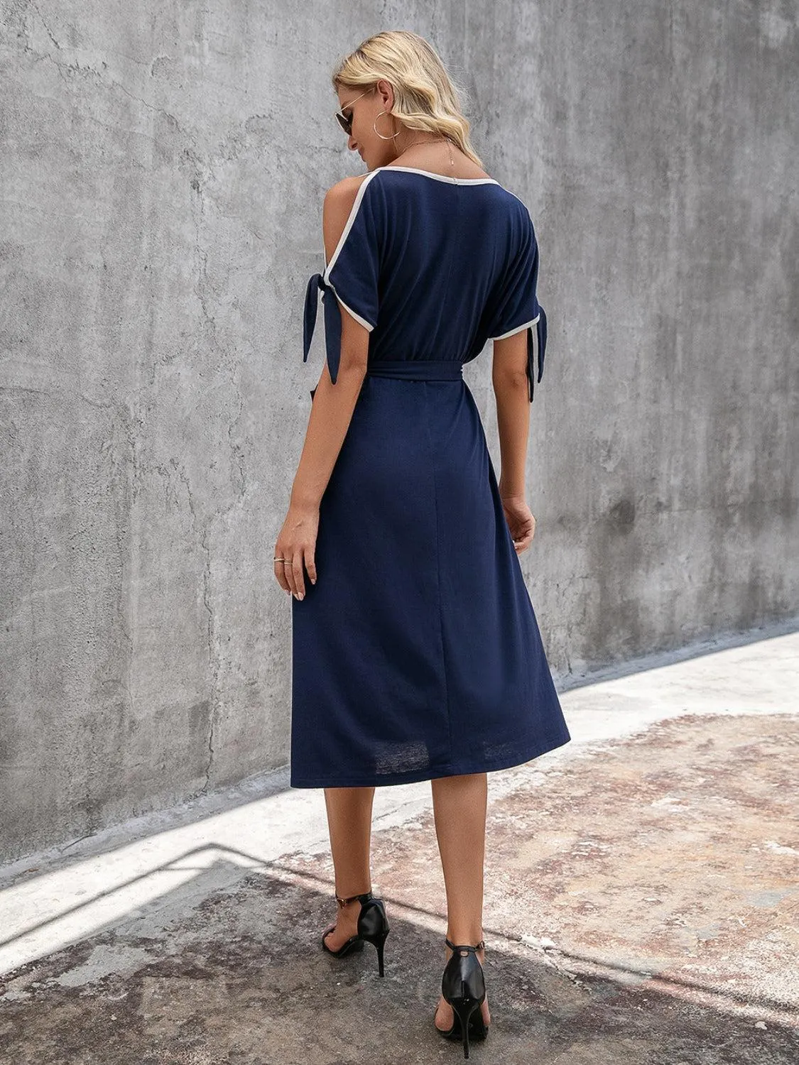 Leisure Chic Crew Neck Cold Shoulder Midi Dress