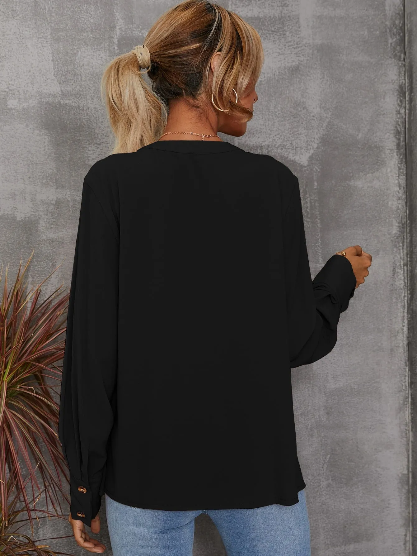 Solid Notched Buttoned Cuff Blouse