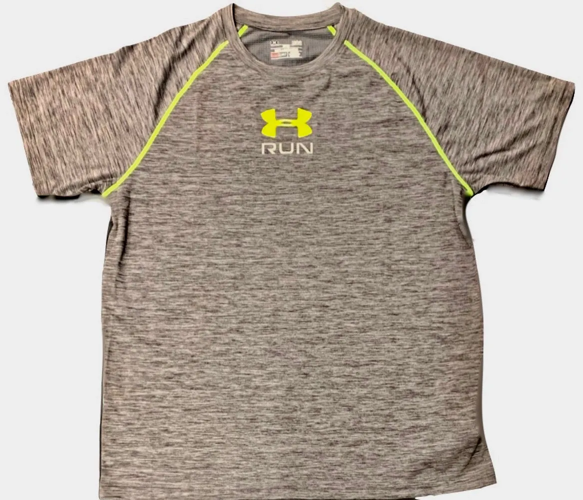Under Armour Lightweight Loose Fit Short Sleeve T-shirts in All Styles